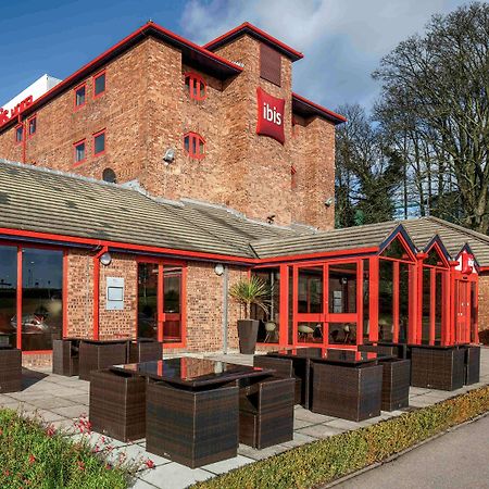 Отель Ibis London Luton Airport Экстерьер фото