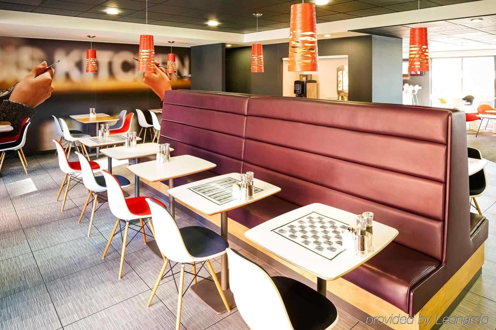 Отель Ibis London Luton Airport Экстерьер фото